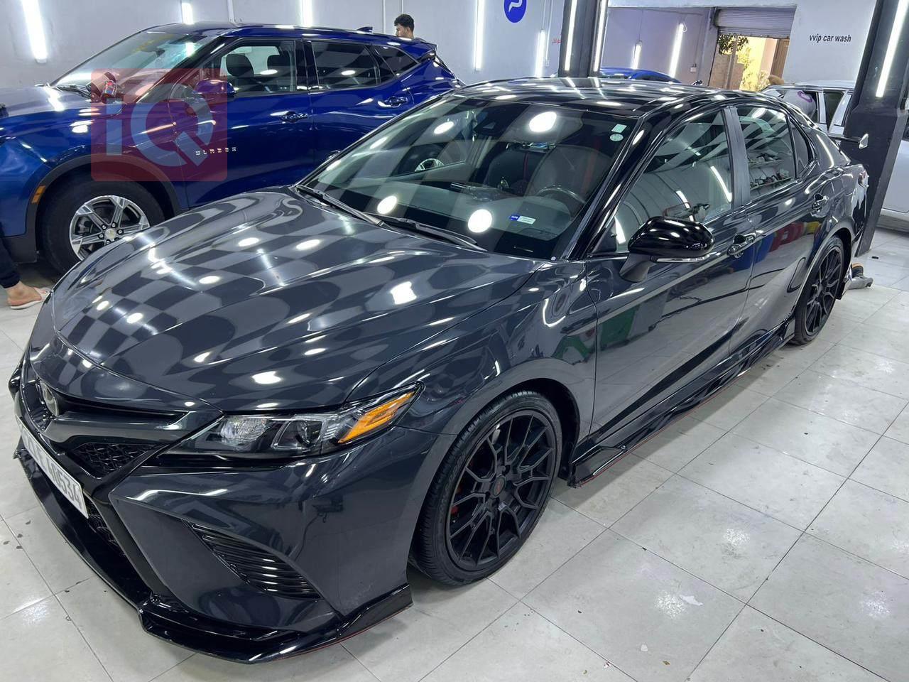 تۆیۆتا کامری